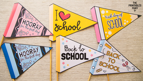 Free printable Back to School Flags for first day of school photos
